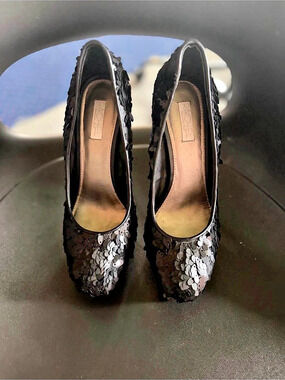 RACHEL Roy Keedan Sequin Platform Pumps Black